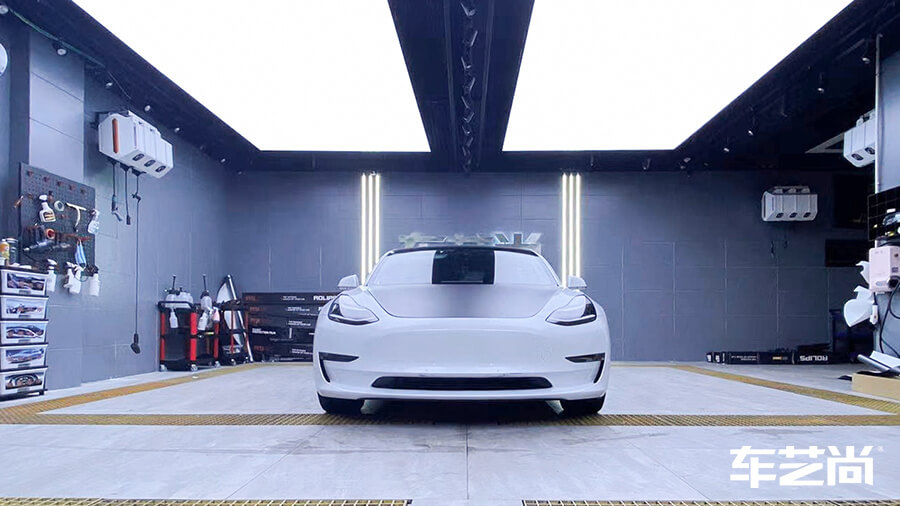 特斯拉3施工AX改色膜-AMG山灰流程（图1）