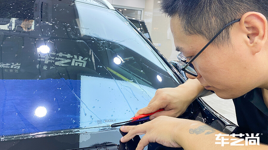 理想one黑色施工威固隔热膜VK70加VK25案例（图4）