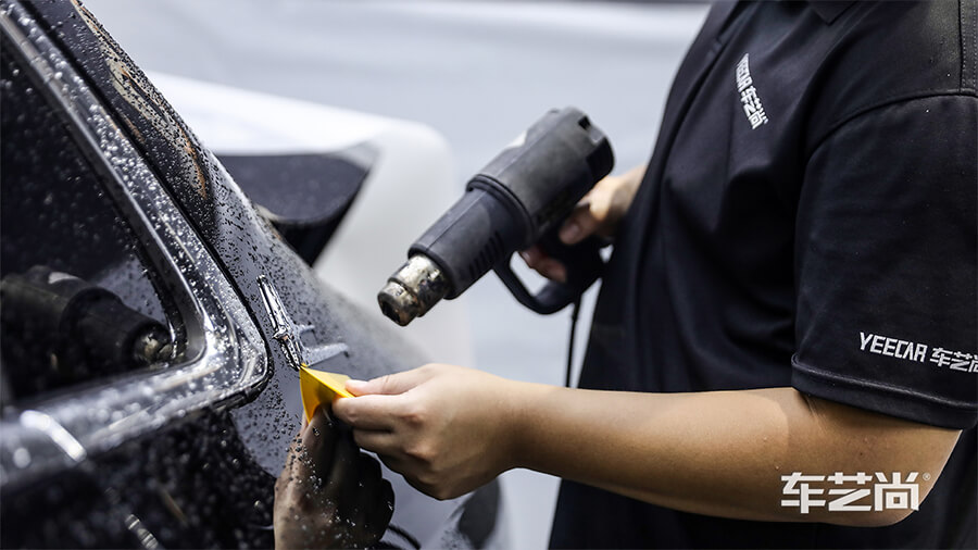 奔驰e级黑色施工威固隐形车衣流程（图11）