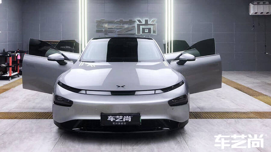 小鹏P7白色施工龙膜隔热膜畅悦80+35（图13）