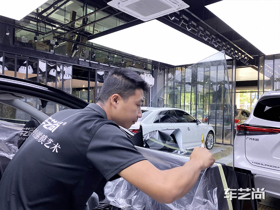 特斯拉modelY黑色施工改色膜+威固+龙膜案例（图7）