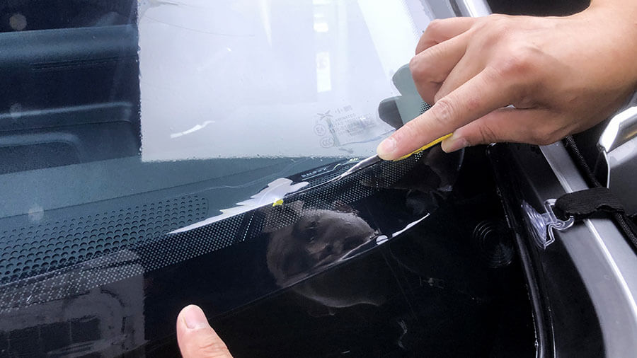 小鹏P7白色施工龙膜隔热膜畅悦80+35（图4）