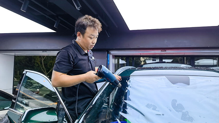 理想ONE施工威固隔热膜VK70+K35（图4）