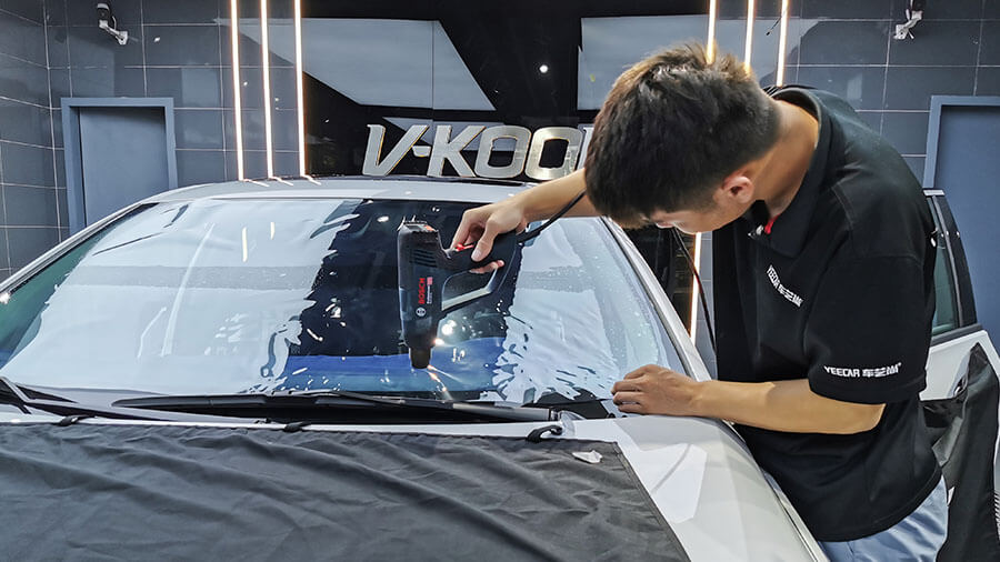 别克君威白色施工龙膜隔热膜AIR80（图4）