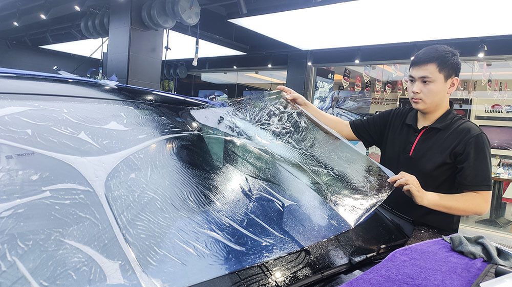 奔驰E级白色施工威固隔热膜VK70+VK25（图6）