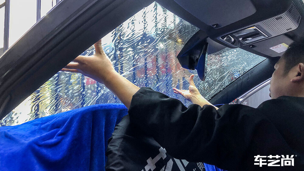 高尔夫GTI灰色施工威固隔热膜VK系列（图6）