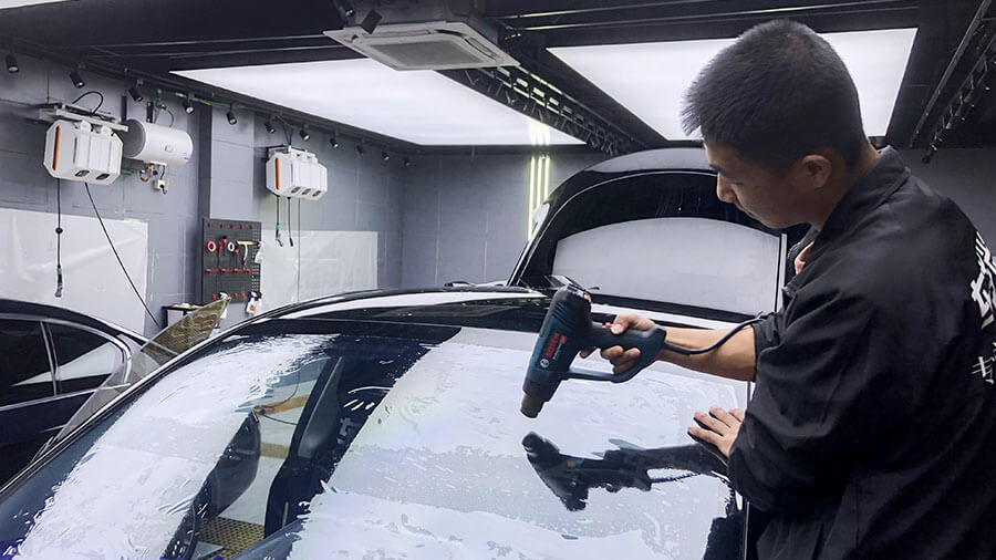 特斯拉modelY黑色施工龙膜隔热膜畅悦80+侧挡（图3）