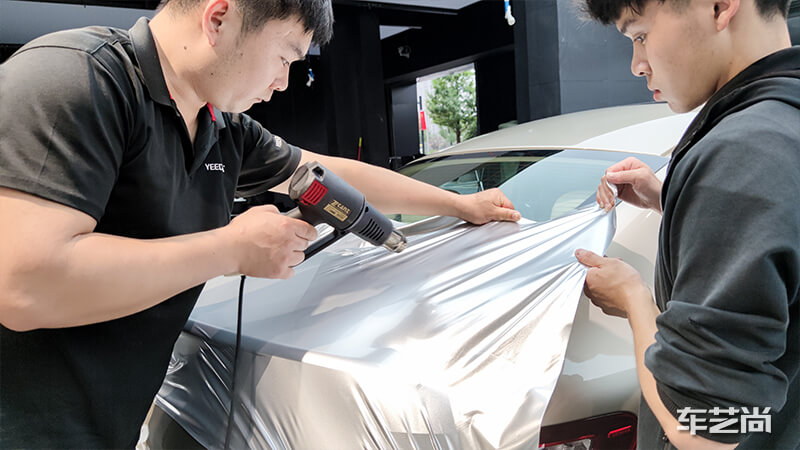 奔驰E300施工车身改色膜AX金属银（图3）