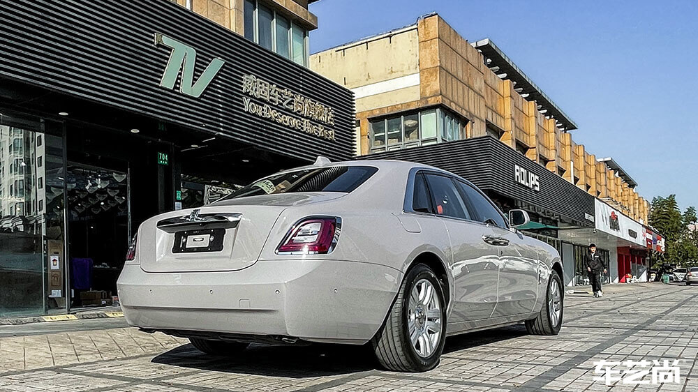 劳斯莱斯古斯特银色施工罗利普斯隐形车衣90(图9)