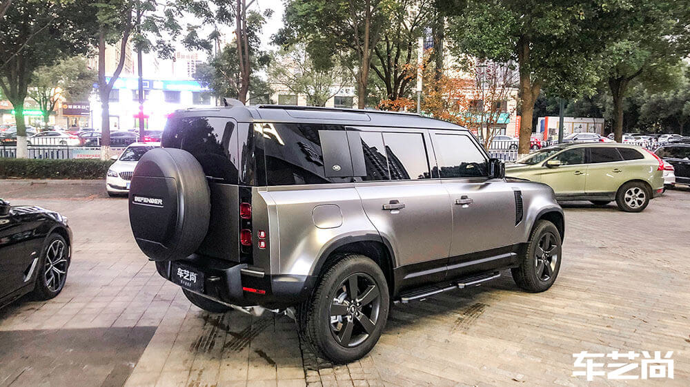 路虎卫士白色施工车身改色AX亚面液态金属银（图15）