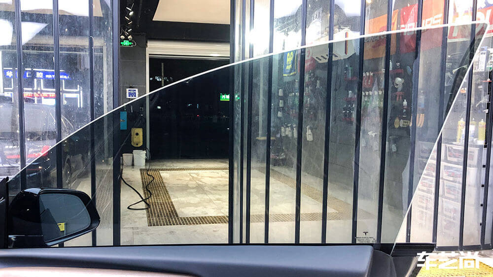 特斯拉model-Y黑色施工龙膜隔热膜畅悦80系列（图9）