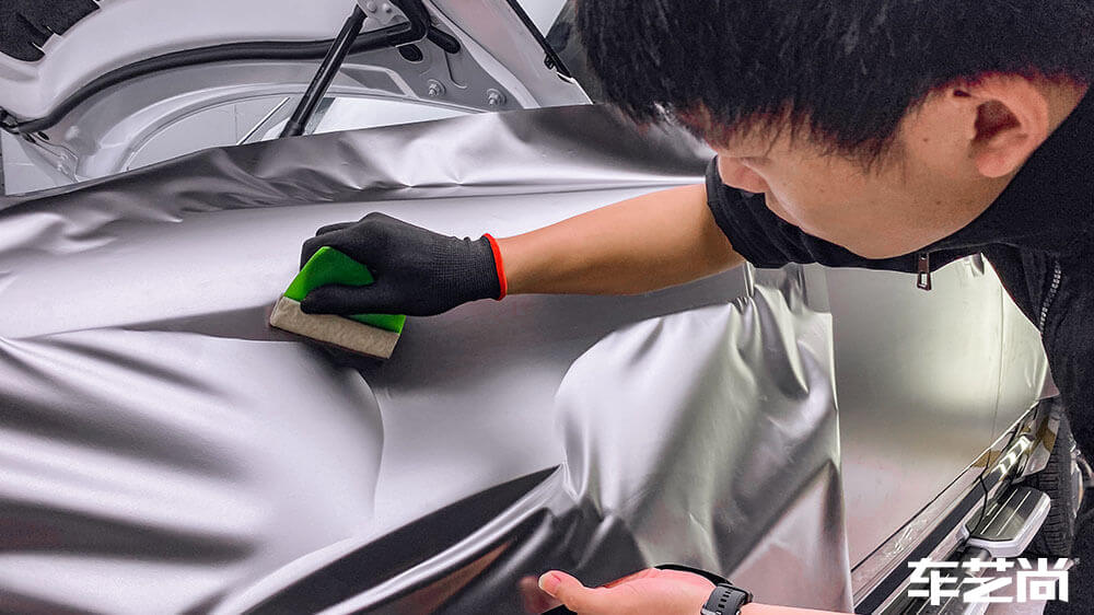 路虎卫士白色施工车身改色AX亚面液态金属银（图12）