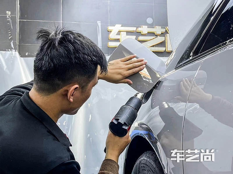 汽车贴膜施工.jpg