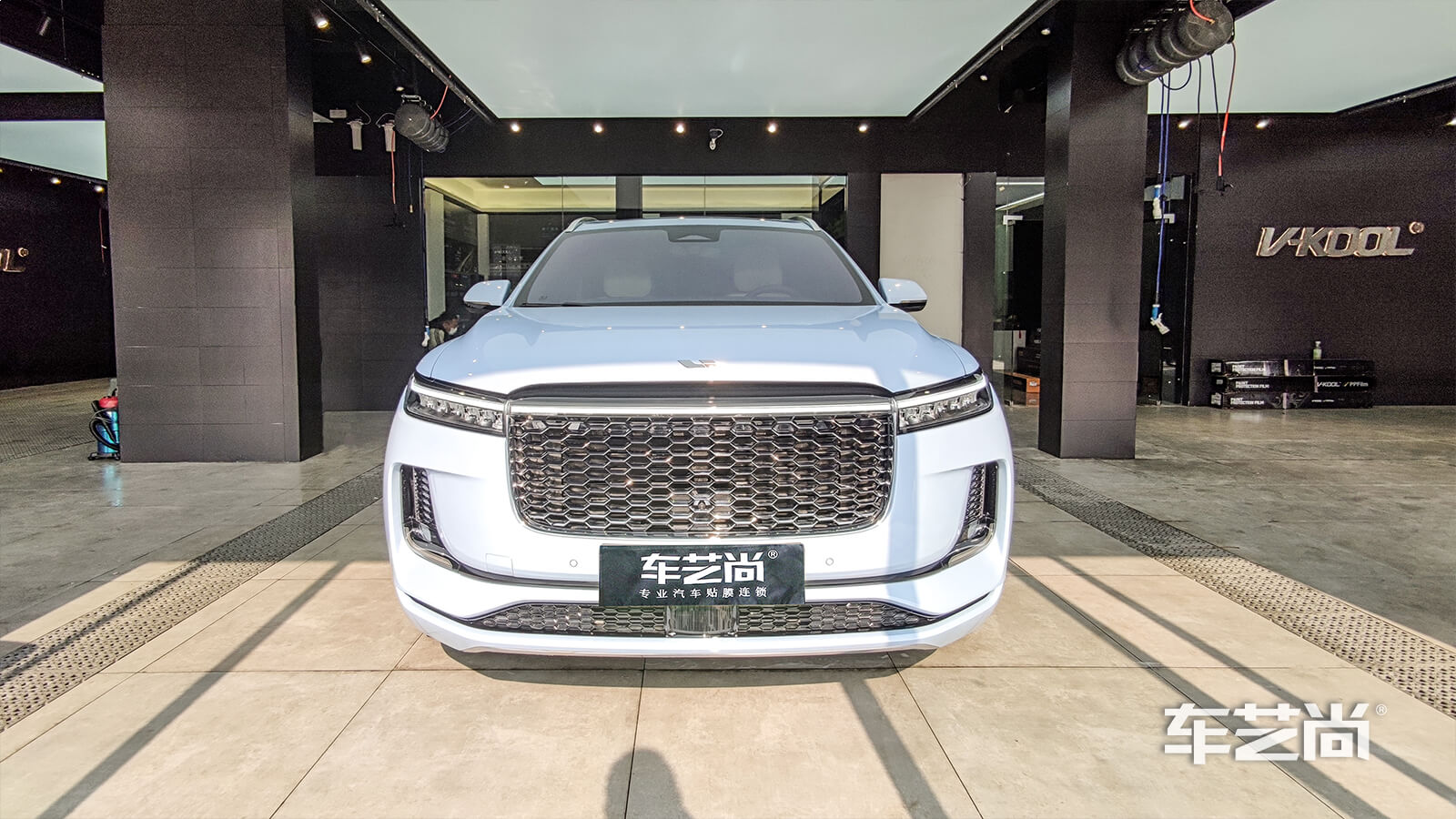 理想01施工威固隔热膜（图9）