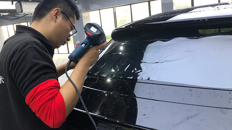 汽车后档有加热丝能贴膜吗,如何避免损坏加热丝