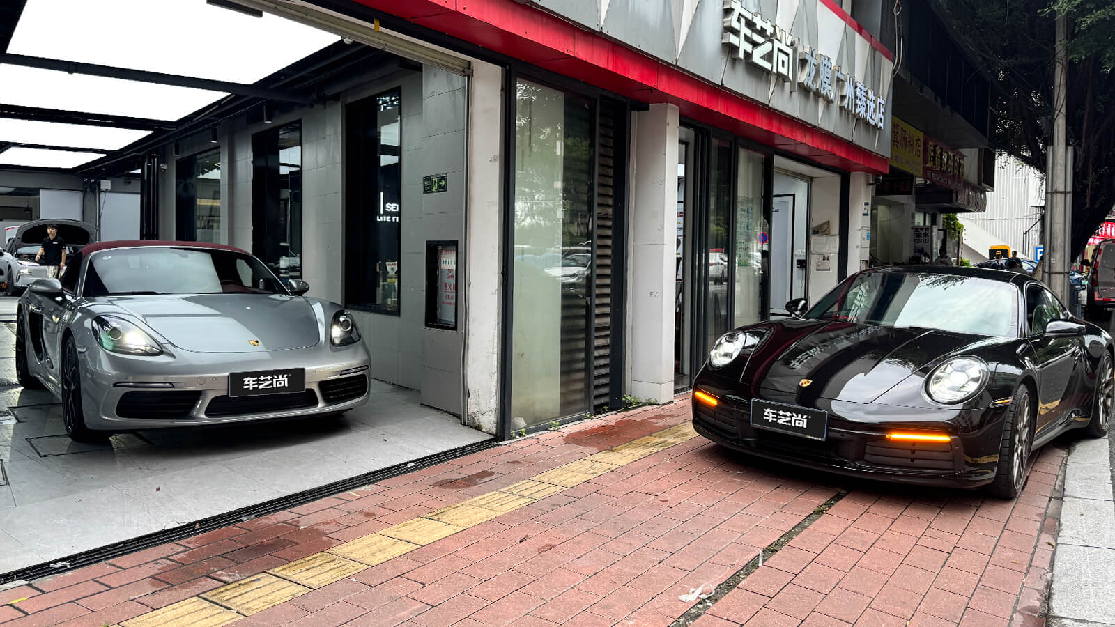 广州豪车贴膜为何纷纷选择车艺尚？龙膜全球臻选店+冠军技师团队，五大硬核优势解密