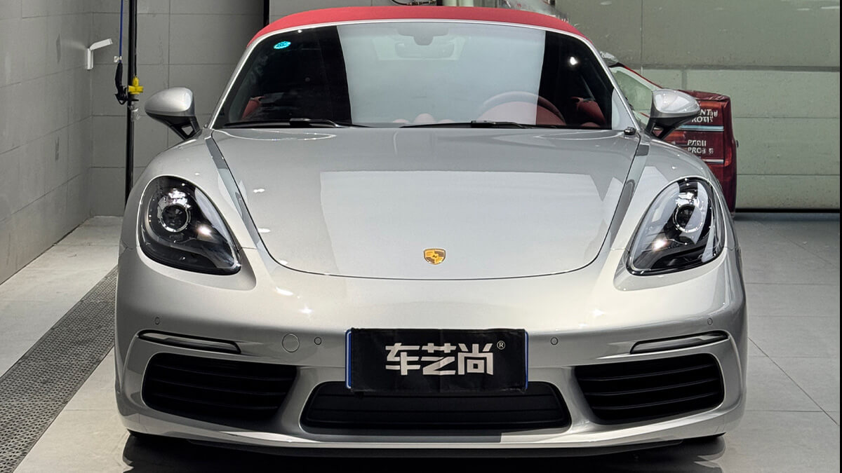 广州保时捷718装贴车衣指南：无尘车间+冠军技师，专车专用更放心