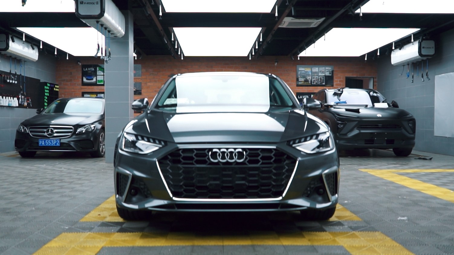 奥迪a4l施工rolips隐形车衣